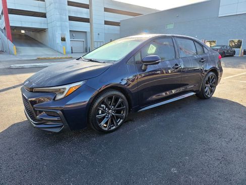 Certified 2023 Toyota Corolla SE image 3