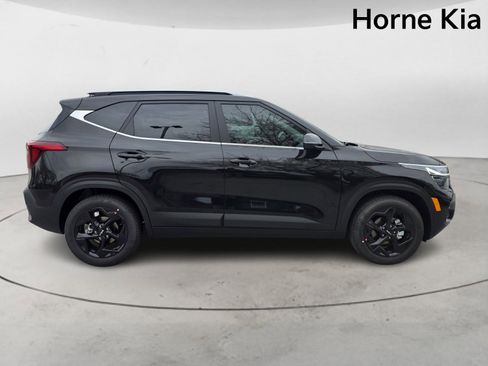 New 2026 Kia Seltos EX w/ EX Sunroof Package image 3