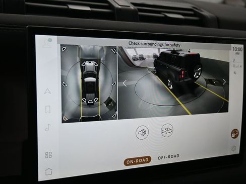 Used 2025 Land Rover Defender 110 S image 28