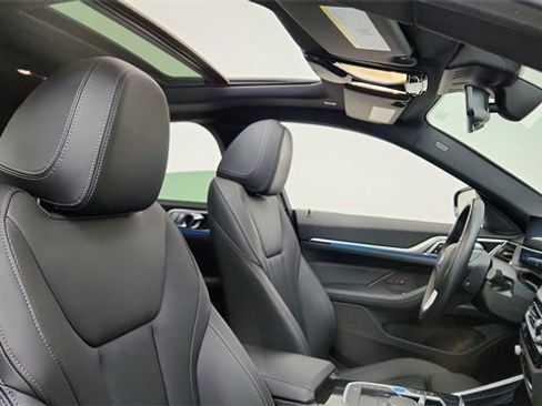 Used 2023 BMW i4 eDrive35 image 21