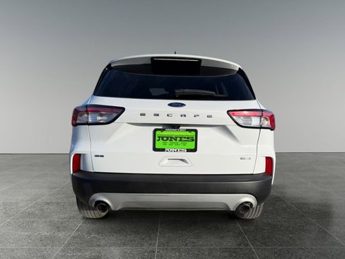 Used 2022 Ford Escape SE image 5