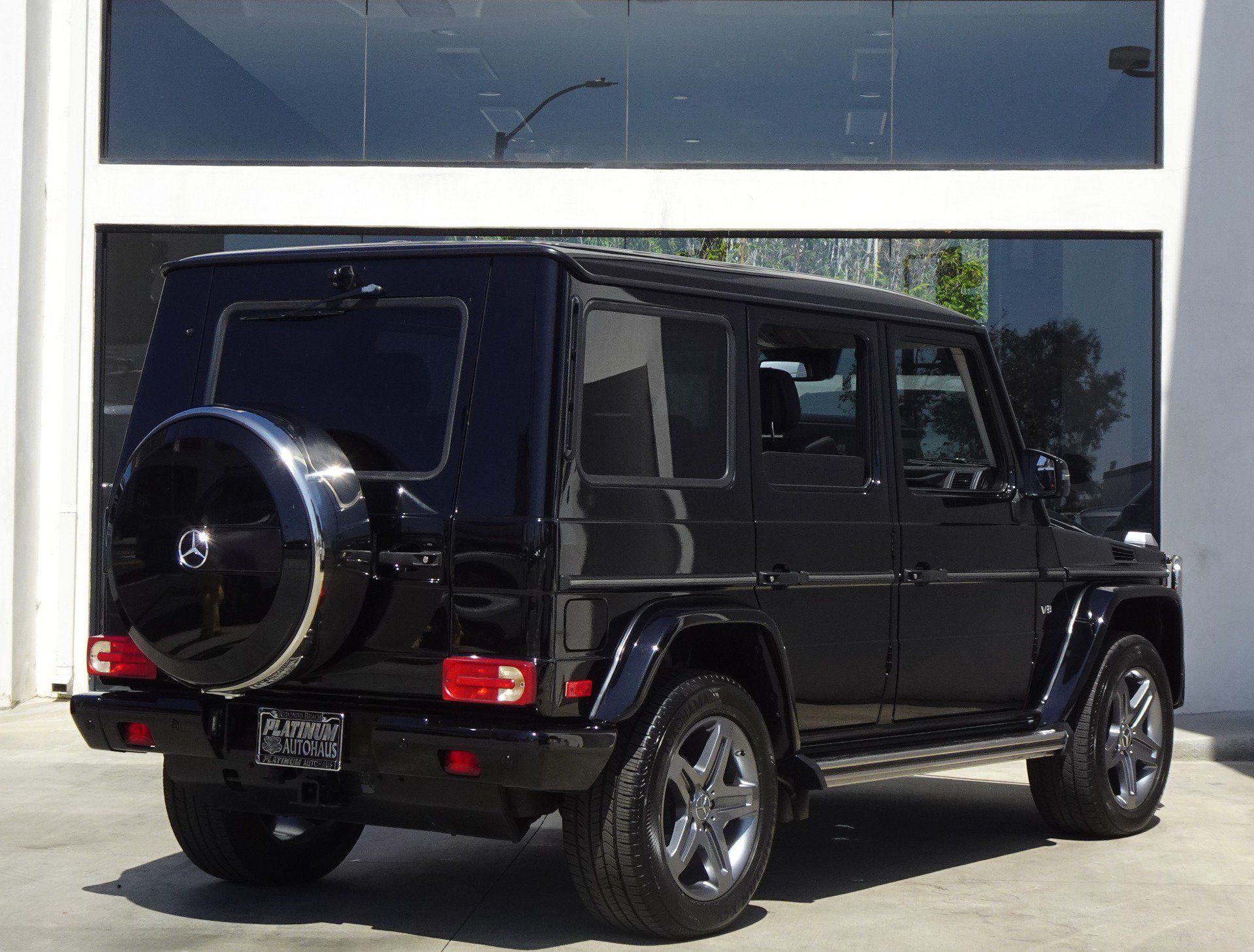 Used 2017 Mercedes-Benz G 550 image 7