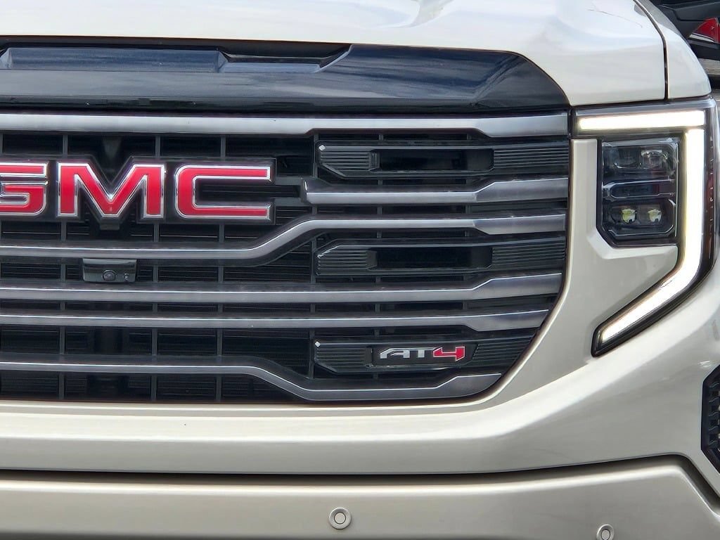 New 2026 GMC Sierra 1500 AT4 w/ AT4 Premium Package AWD/4WD image 12
