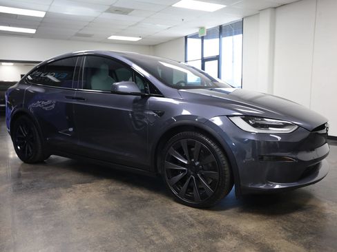 Used 2022 Tesla Model X Plaid AWD/4WD image 6