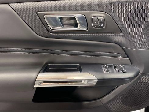 Used 2025 Ford Mustang GT Premium RWD image 18