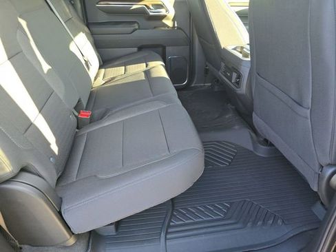 Used 2025 Chevrolet Silverado 1500 LT Trail Boss w/ Convenience Package II AWD/4WD image 27