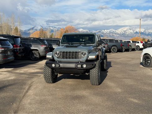 New 2025 Jeep Gladiator Sport image 17