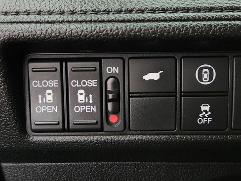 Used 2023 Honda Odyssey EX-L image 22