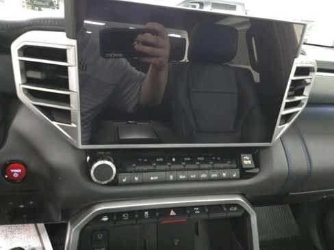 New 2025 Toyota Tundra Platinum AWD/4WD image 27