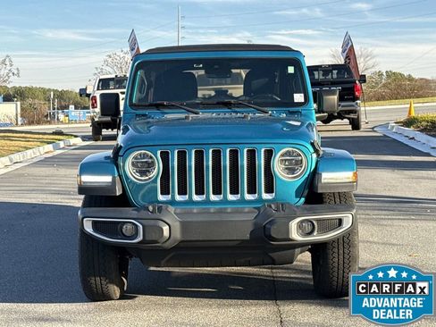 Used 2019 Jeep Wrangler Unlimited Sahara image 9