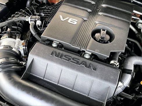 Used 2022 Nissan Frontier SV w/ Technology Package image 30