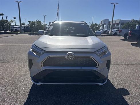 New 2025 Toyota RAV4 SE image 9