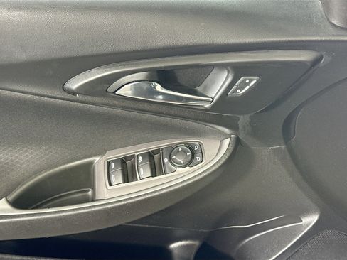 Used 2022 Chevrolet Malibu LT image 24