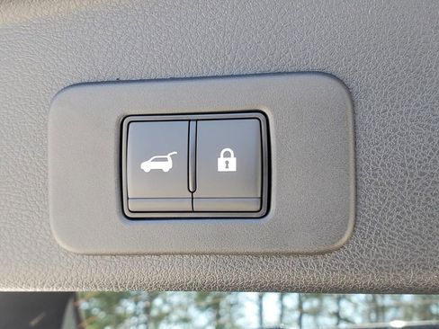 Certified 2025 Nissan Murano SL w/ Cargo Package image 14