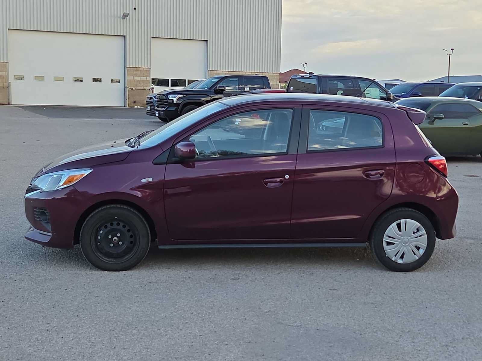 Used 2024 Mitsubishi Mirage ES FWD image 5