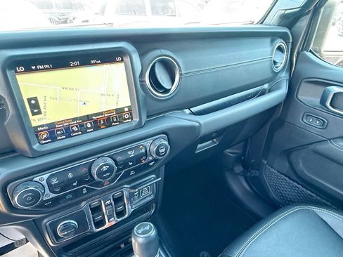 Used 2021 Jeep Wrangler Unlimited Sahara w/ Cold Weather Group AWD/4WD image 24