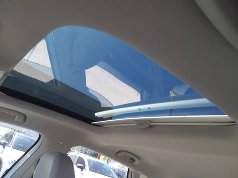 New 2025 Volkswagen Jetta SE image 8