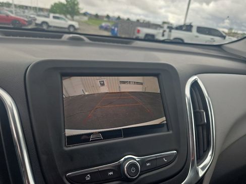 Used 2024 Chevrolet Equinox LS FWD image 18