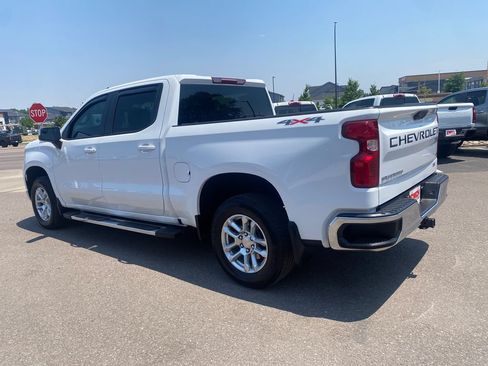 Used 2025 Chevrolet Silverado 1500 LT AWD/4WD image 3
