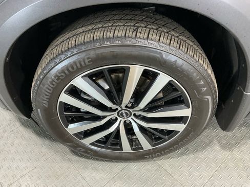 Used 2024 Nissan Pathfinder Platinum w/ Cargo Package image 49