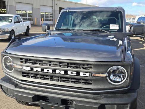 Used 2025 Ford Bronco Big Bend image 3