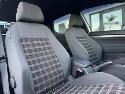 Used 2009 Volkswagen GTI 2-Door image 14