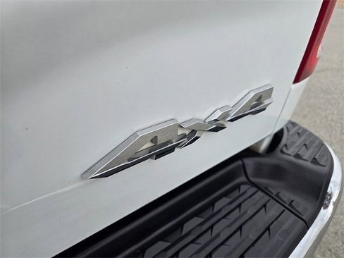 Used 2024 RAM 2500 Big Horn image 9