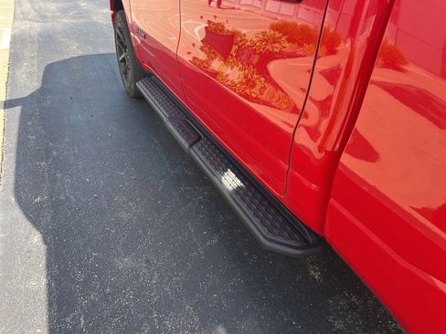 Used 2023 RAM 1500 Laramie AWD/4WD image 7