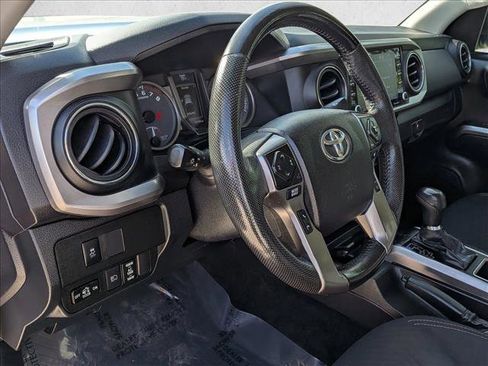 Used 2021 Toyota Tacoma SR5 w/ Trail Edition RWD image 9