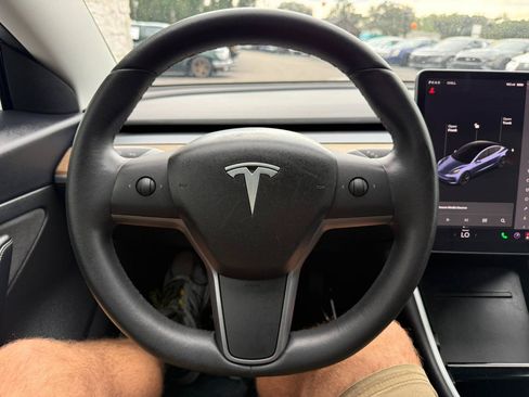 Used 2020 Tesla Model 3 Standard Range Plus RWD image 28