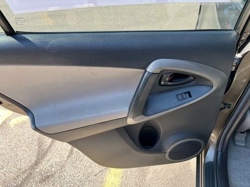 Used 2010 Toyota RAV4 4WD image 23