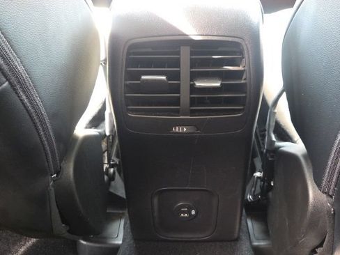 Used 2022 Ford Escape Titanium AWD/4WD image 19