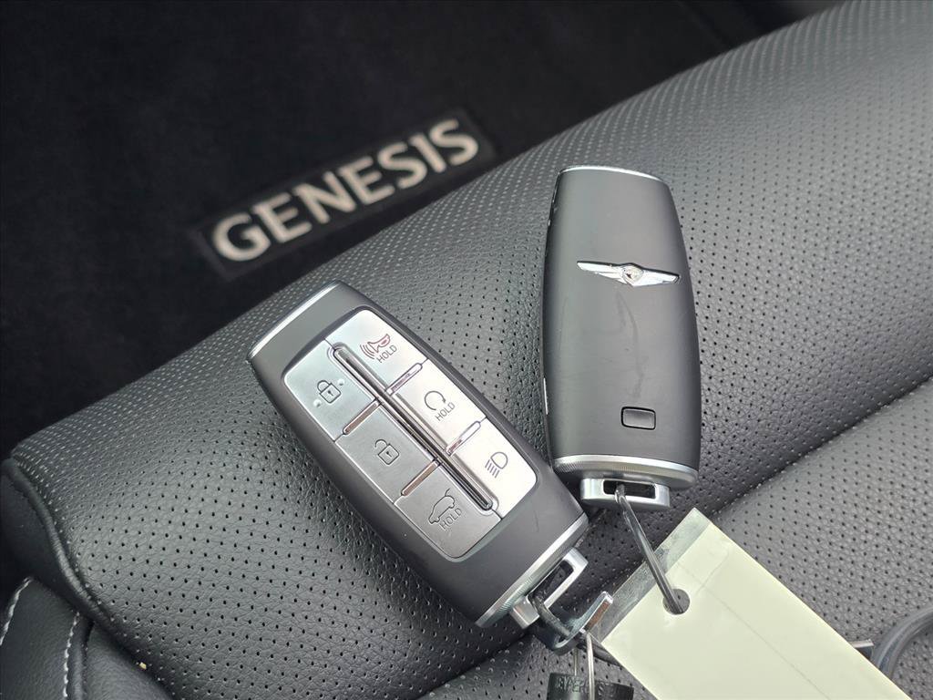 Used 2024 Genesis GV70 2.5T w/ Select Package AWD/4WD image 23