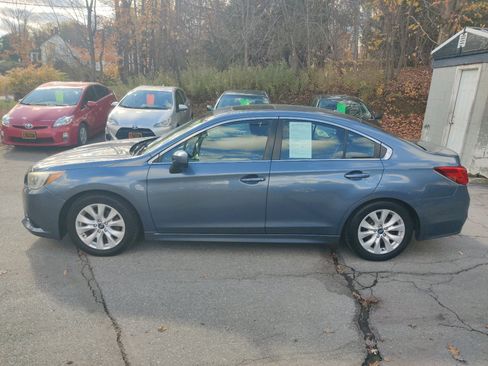 Used 2015 Subaru Legacy 2.5i Premium w/ Moonroof Package image 3