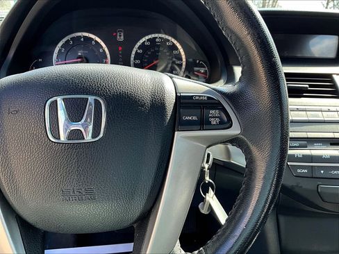 Used 2010 Honda Accord EX-L image 16