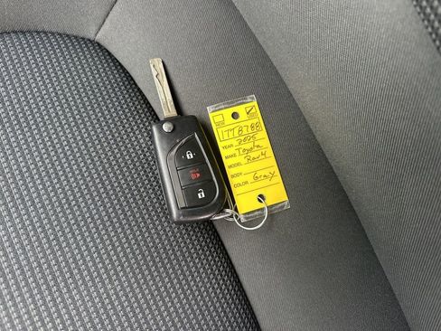 Used 2025 Toyota RAV4 LE image 30