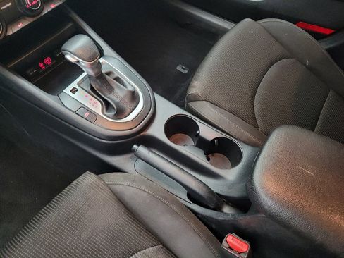 Used 2020 Kia Forte LXS FWD image 26