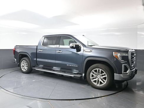 Used 2022 GMC Sierra 1500 SLT w/ SLT Premium Plus Package AWD/4WD image 3