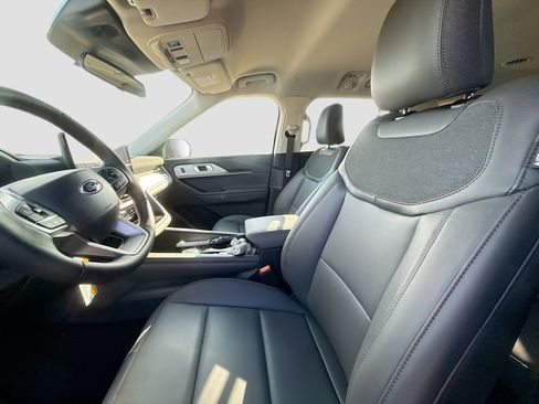 New 2026 Ford Explorer Active w/ Active Comfort Package RWD image 28