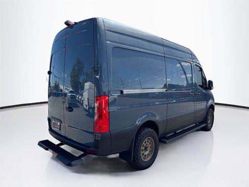 Used 2019 Mercedes-Benz Sprinter 144 image 5