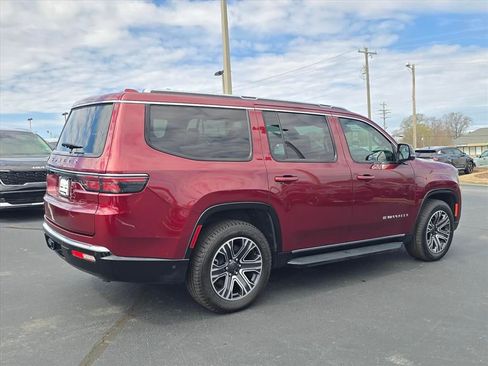 Used 2023 Jeep Wagoneer Base w/ Premium Group I image 3
