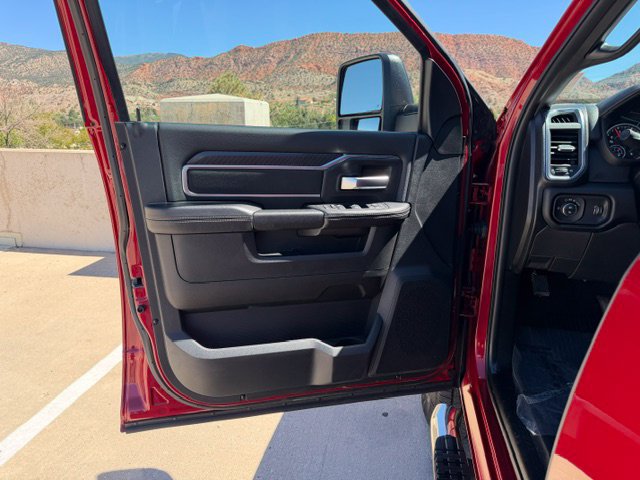 Used 2025 RAM 3500 Big Horn AWD/4WD image 10