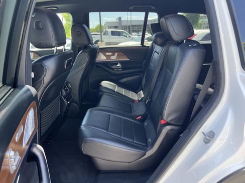 Used 2020 Mercedes-Benz GLS 450 4MATIC image 23
