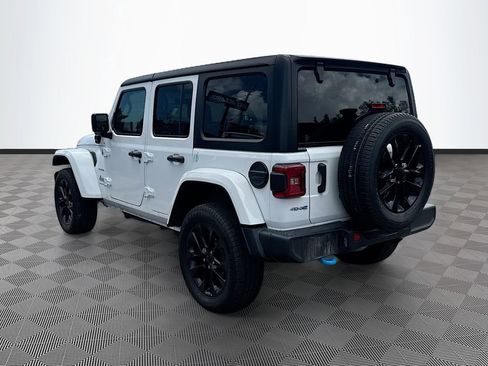 Used 2023 Jeep Wrangler Unlimited Sahara AWD/4WD image 8
