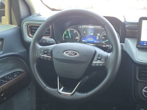 Used 2024 Ford Maverick Lariat FWD image 39