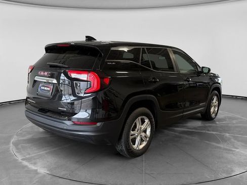 Used 2024 GMC Terrain SLE AWD/4WD image 3