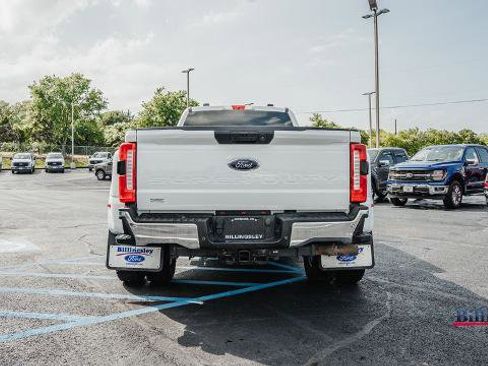 Certified 2023 Ford F350 XLT w/ 360-Degree Camera Package AWD/4WD image 5