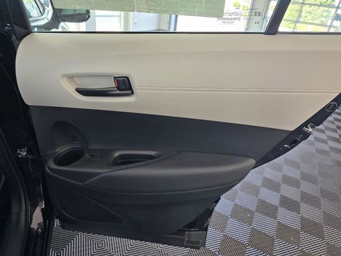 Used 2024 Toyota Corolla Cross L FWD image 37