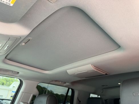 Used 2019 GMC Yukon Denali w/ Open Road Package AWD/4WD image 15