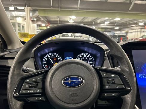 Used 2024 Subaru Crosstrek 2.0i Premium image 12